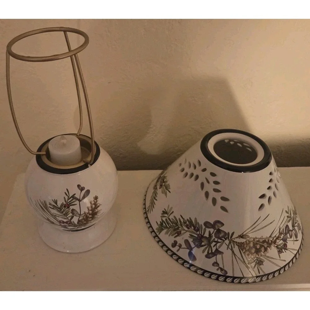 Lenox candle hurricane
